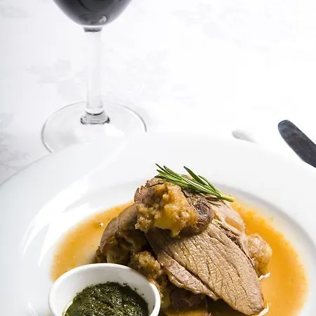 Casey's Of Collection فندق